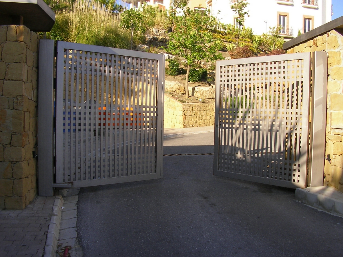 Puertas automaticas Malaga Marbella